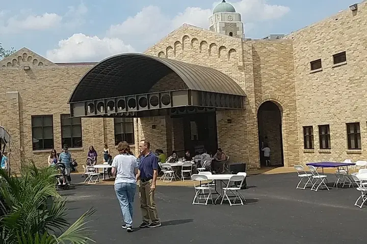 Annunciation Greek Orthodox Church, Memphis, TN — photo 4 of 17