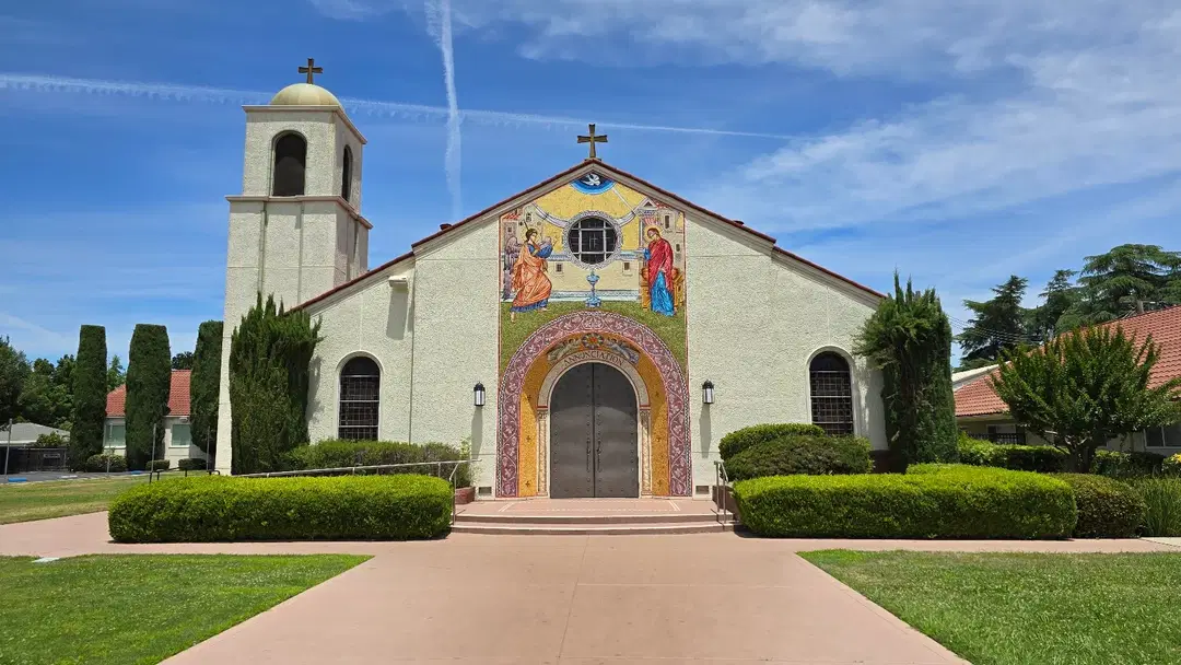 Annunciation Greek Orthodox Church, Modesto, CA — photo 1 of 10
