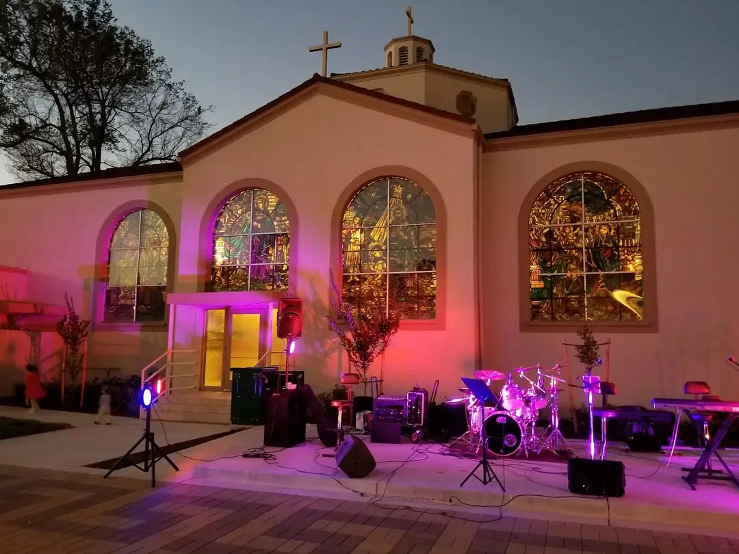 Annunciation Greek Orthodox Church, Sacramento, CA — photo 6 of 20
