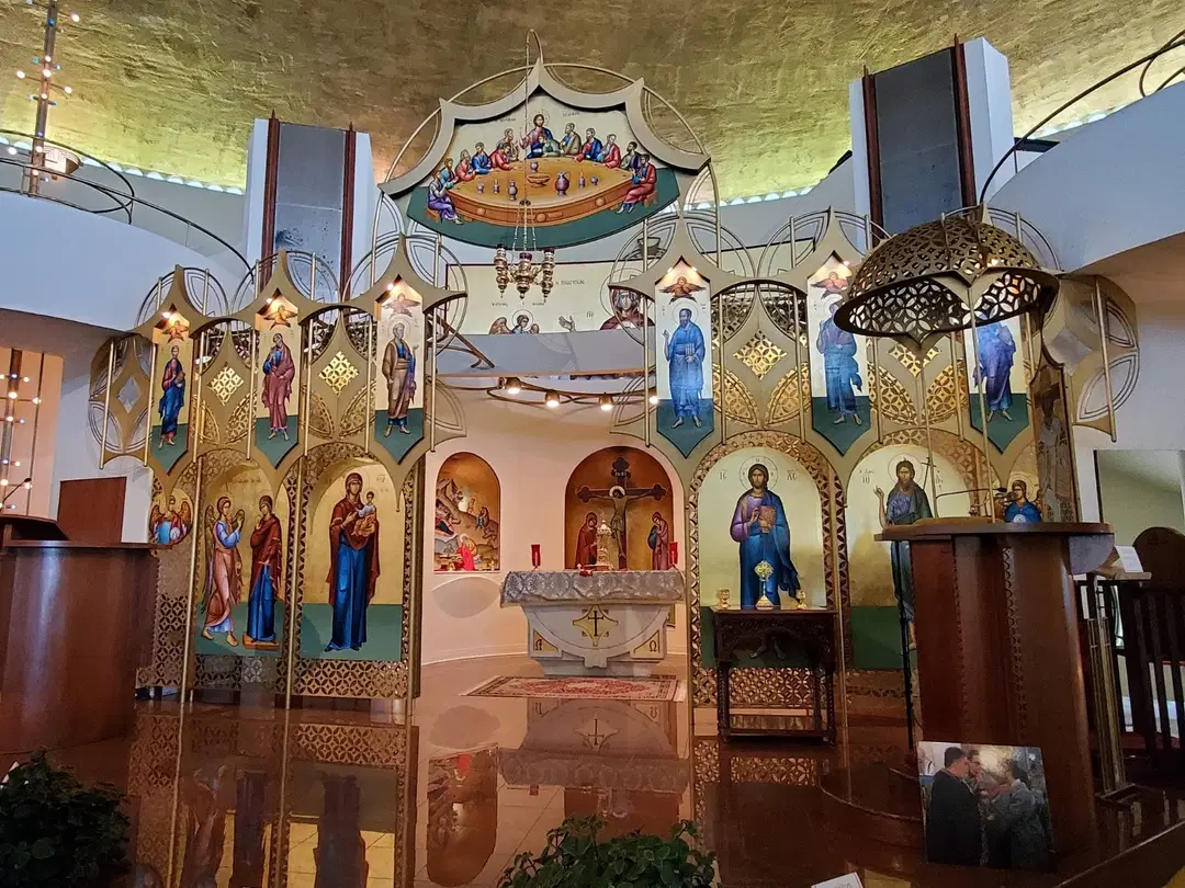 Annunciation Greek Orthodox Church, Wauwatosa, WI — photo 5 of 17