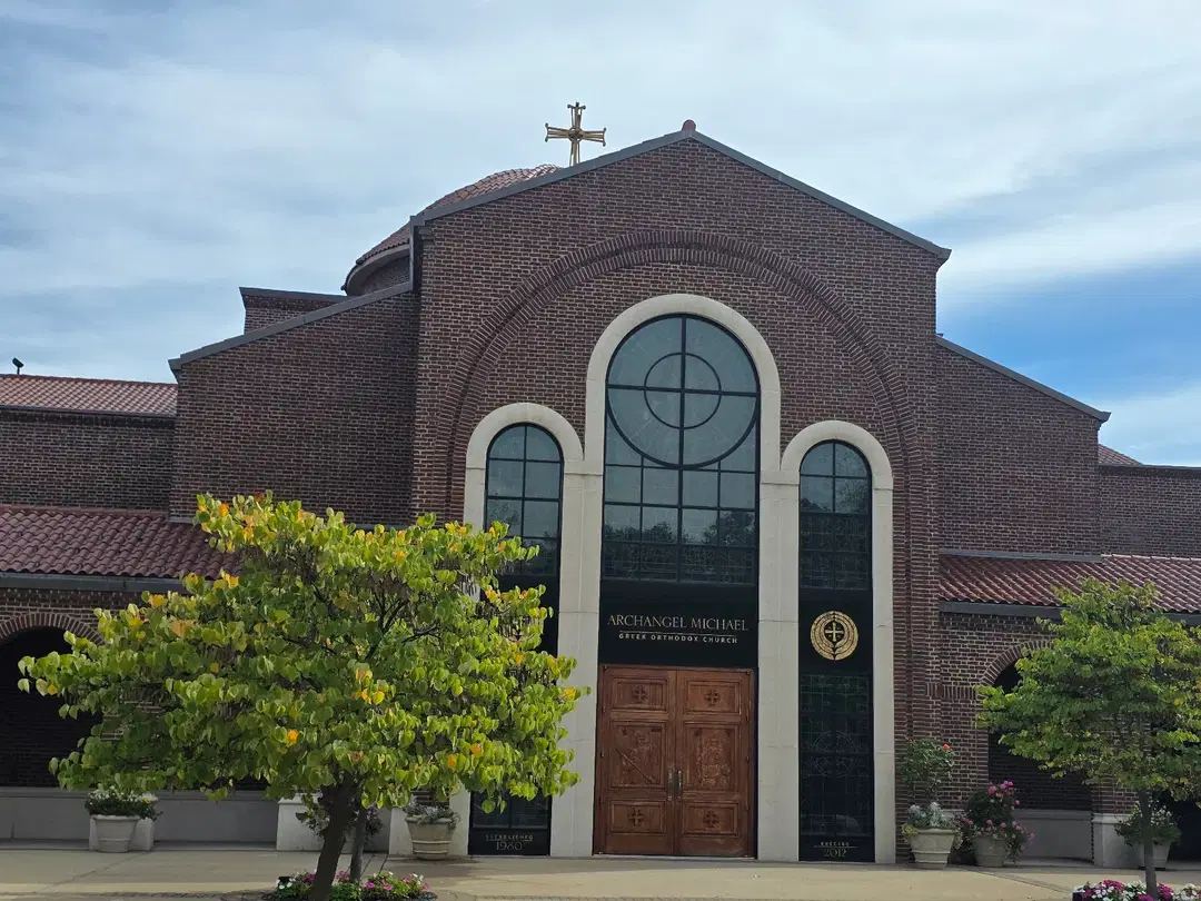 Archangel Michael Greek Orthodox Church, Port Washington, NY — photo 1 of 18