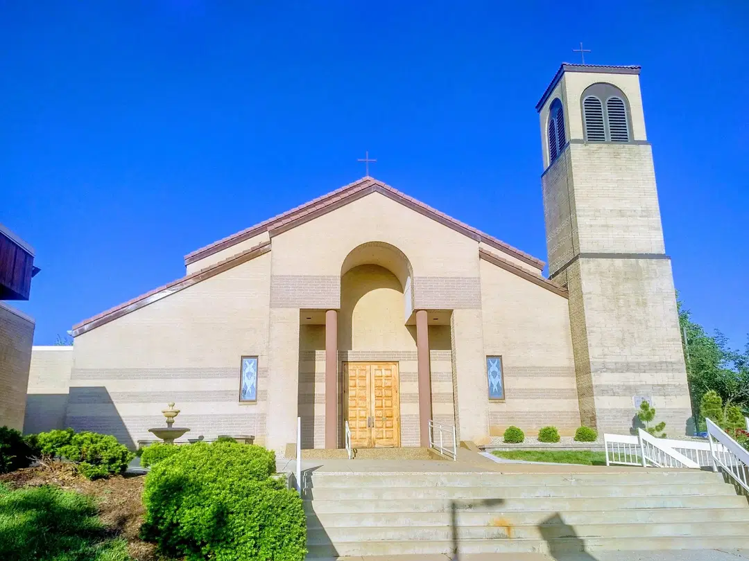 Assumption Greek Orthodox Church, Des Peres, MO — photo 4 of 20