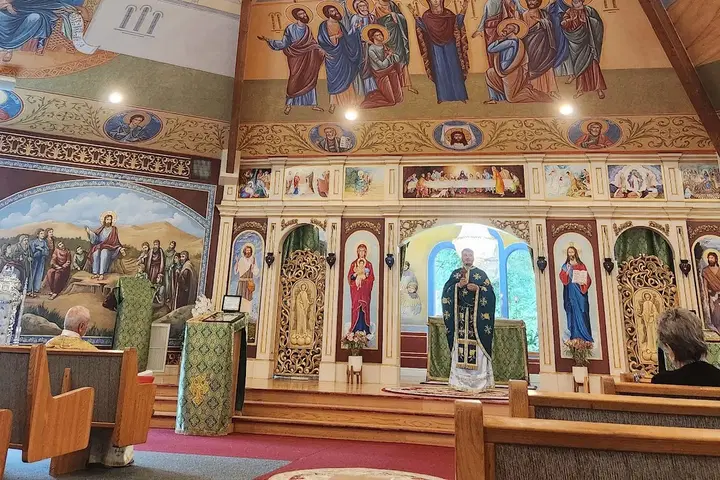 Descent of the Holy Spirit Romanian Orthodox Church, Oregon City, OR — photo 2 of 3