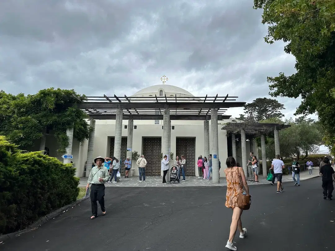 Greek Orthodox Church of the Holy Cross, Belmont, CA — photo 13 of 16