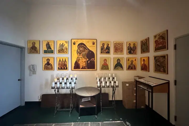 Greek Orthodox Church of the Holy Cross, Belmont, CA — photo 5 of 16