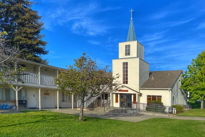 Greek Orthodox Church of the Resurrection, Castro Valley, CA — photo 1 of 20