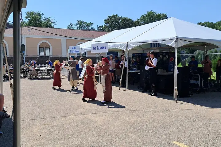 Holy Anargyroi Sts. Kosmas and Damianos Orthodox Church, Rochester, MN — photo 4 of 20