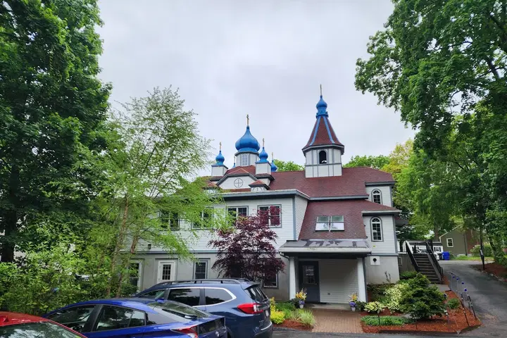 Holy Annunciation Orthodox Church, Maynard, MA — photo 3 of 6