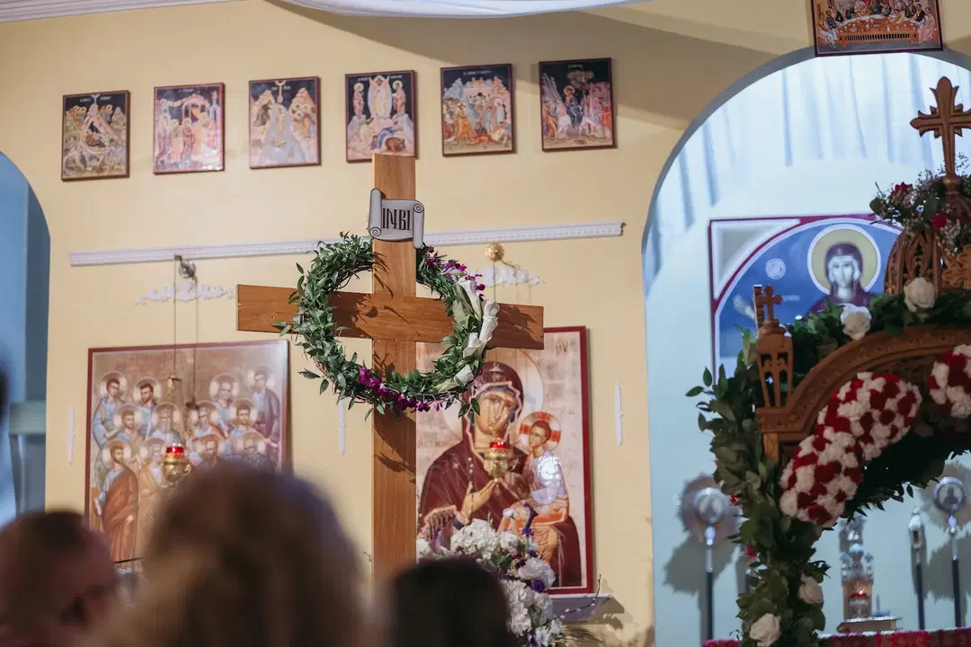 Holy Apostles Greek Orthodox Church, Chantilly, VA — photo 5 of 19