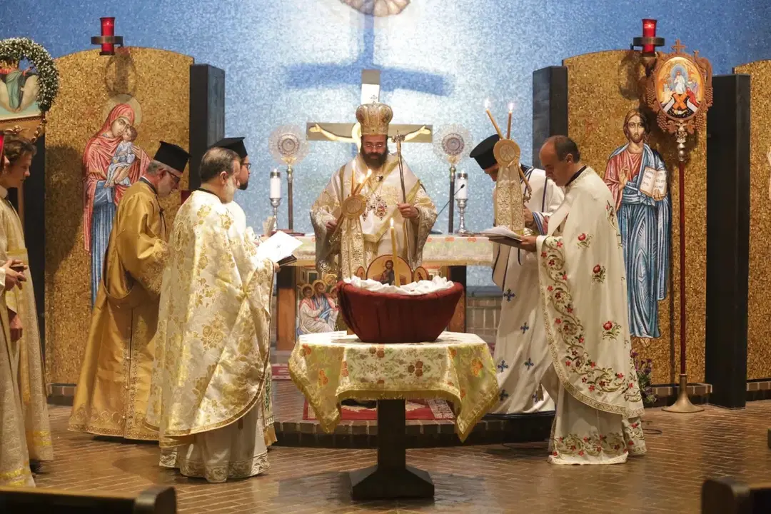 Holy Apostles Greek Orthodox Church, Westchester, IL — photo 3 of 18
