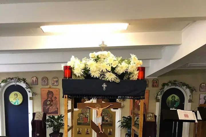 Holy Apostles Orthodox Church, Bloomington, IL — photo 2 of 4
