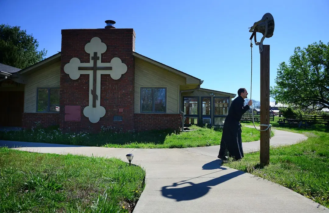 Holy Apostles Orthodox Church, Bowling Green, KY — photo 1 of 3