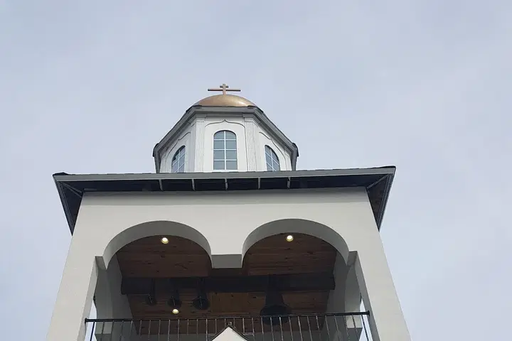 Holy Apostles Orthodox Church, West Columbia, SC — photo 4 of 16