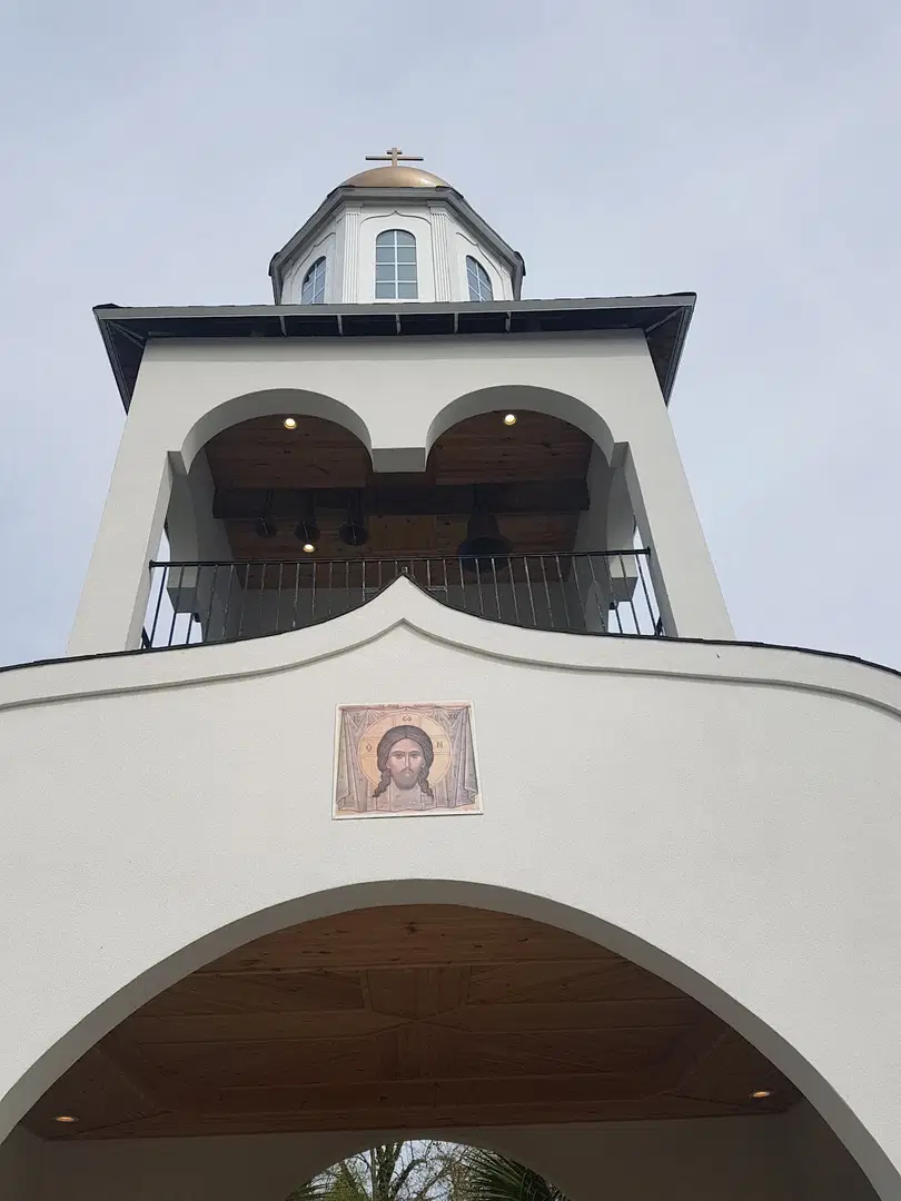 Holy Apostles Orthodox Church, West Columbia, SC — photo 4 of 16