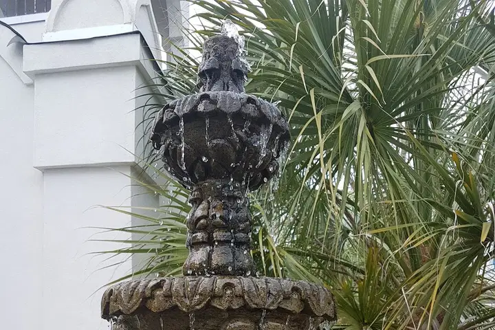 Holy Apostles Orthodox Church, West Columbia, SC — photo 5 of 16