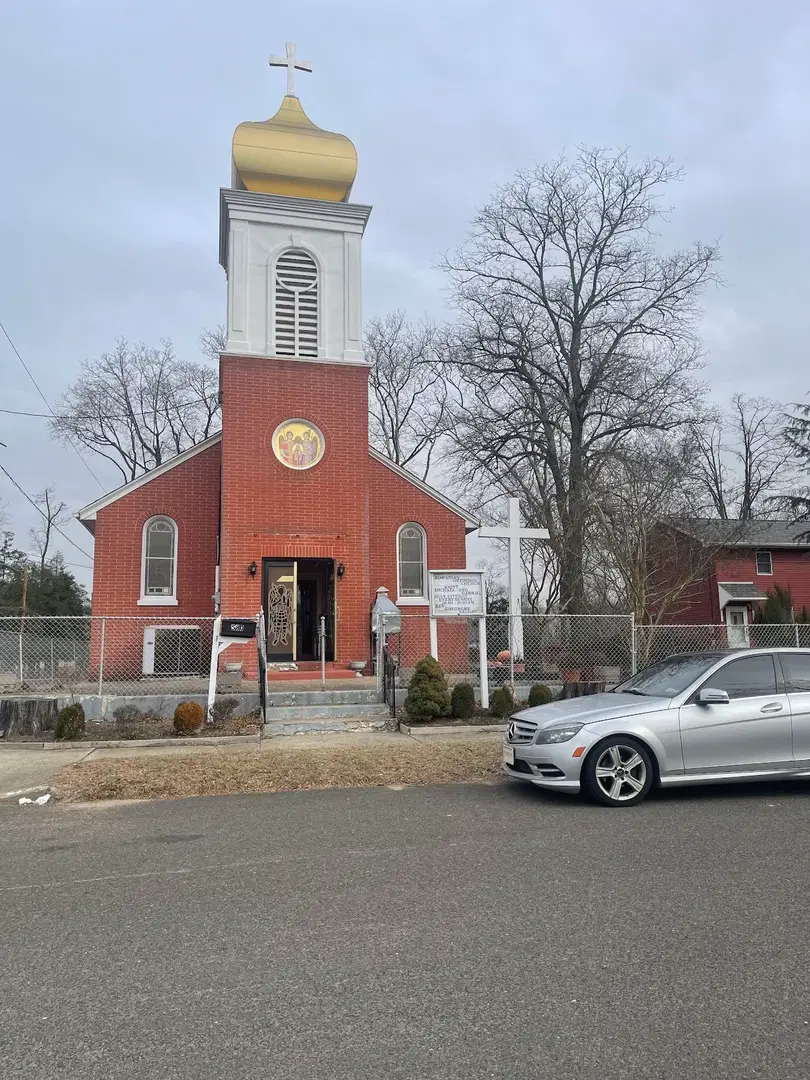 Holy Archangels Michael and Gabriel Romanian Orthodox Church, Roebling, NJ — photo 12 of 16