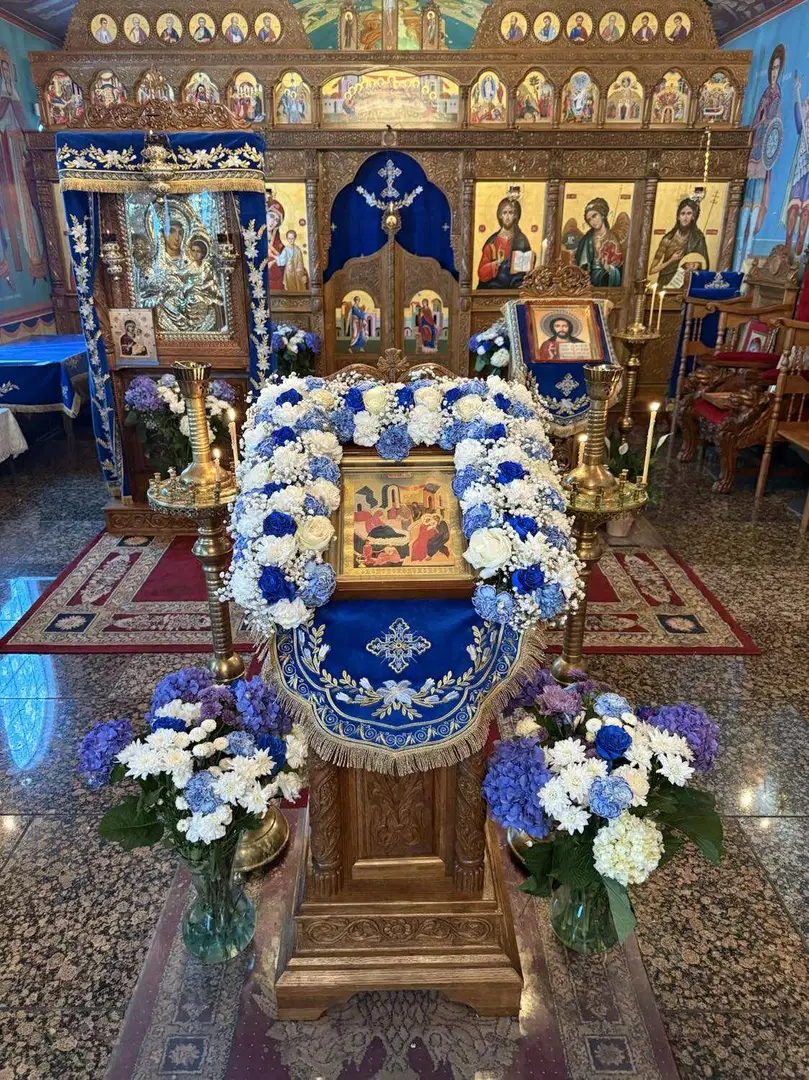 Holy Archangels Michael and Gabriel Romanian Orthodox Church, Sacramento, CA — photo 2 of 20
