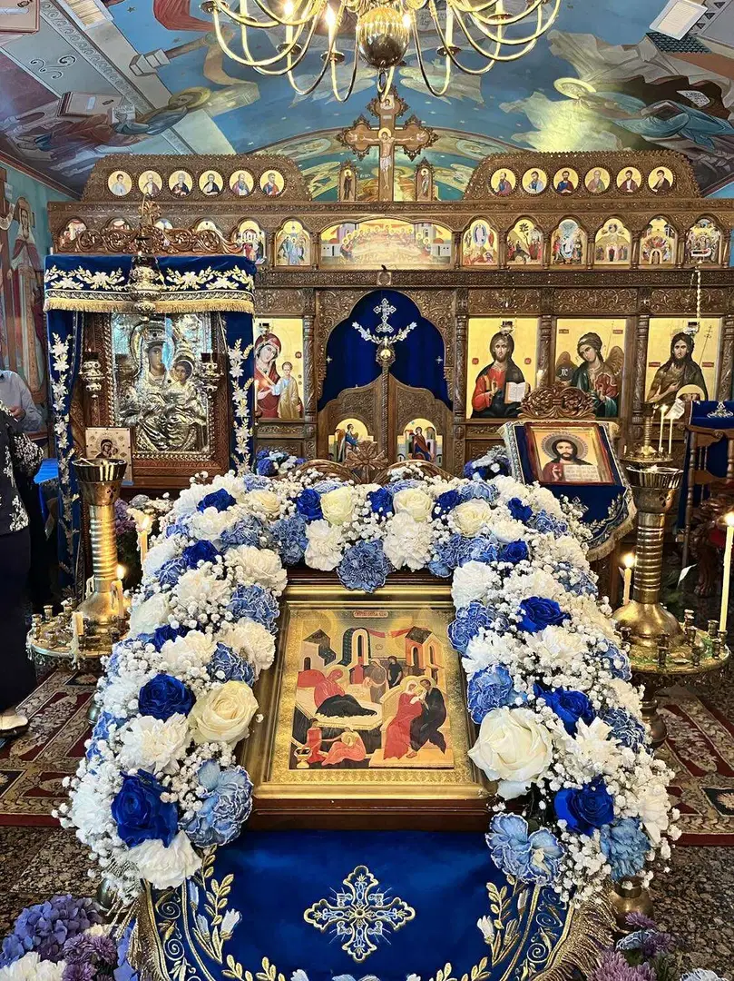 Holy Archangels Michael and Gabriel Romanian Orthodox Church, Sacramento, CA — photo 13 of 20