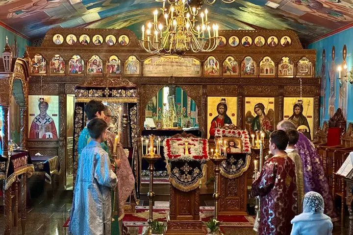 Holy Archangels Michael and Gabriel Romanian Orthodox Church, Sacramento, CA — photo 1 of 20