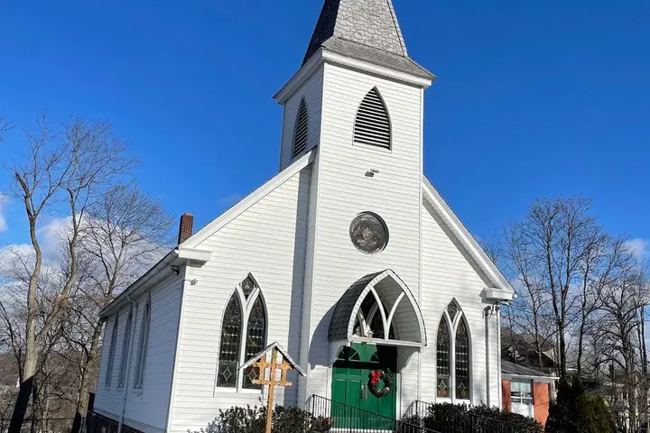 Holy Brancoveanu Martyrs Romanian Orthodox Church, Shelton, CT — photo 2 of 5