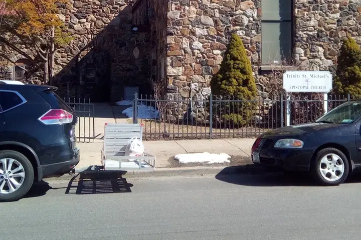 Holy Brancoveanu Martyrs Romanian Orthodox Church, Shelton, CT — photo 3 of 5