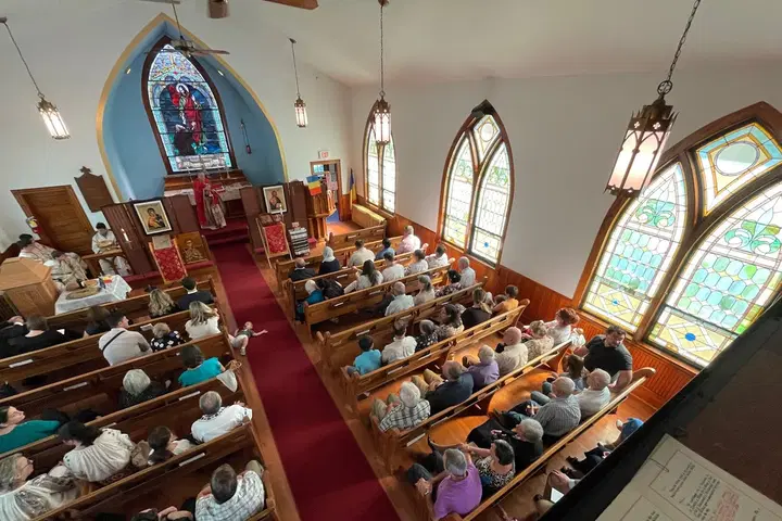 Holy Brancoveanu Martyrs Romanian Orthodox Church, Shelton, CT — photo 1 of 5