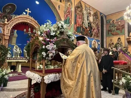 Holy Cross Greek Orthodox Church, Justice, IL — photo 1 of 15