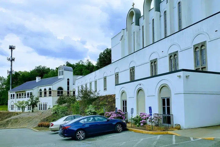Holy Cross Greek Orthodox Church, Pittsburgh, PA — photo 5 of 20