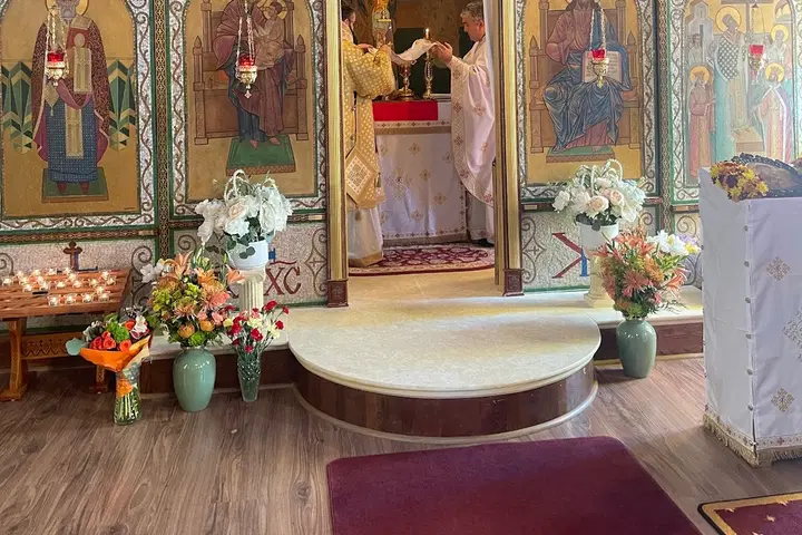 Holy Cross Romanian Orthodox Church, Alexandria, VA — photo 2 of 19