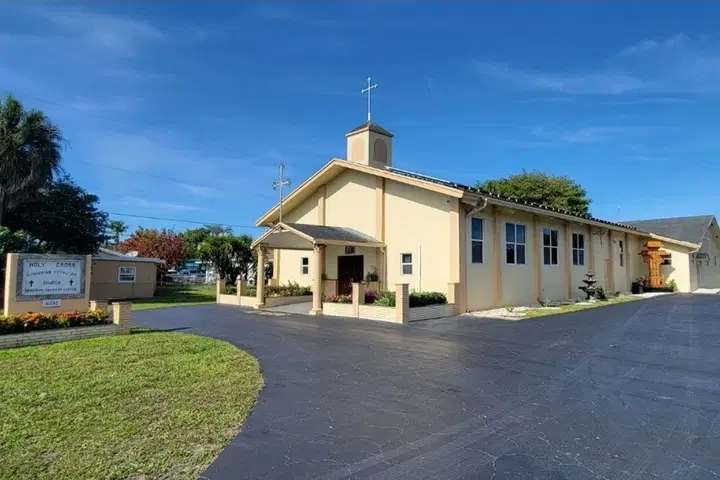Holy Cross Romanian Orthodox Church, Hollywood, FL — photo 2 of 19