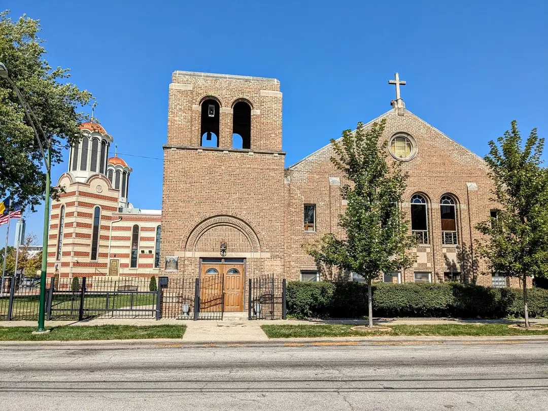 Holy Nativity Romanian Orthodox Church, Chicago, IL — photo 1 of 18