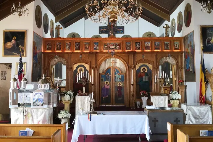 Holy Nativity Romanian Orthodox Church, Chicago, IL — photo 5 of 18