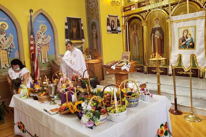 Holy Protection Parish of the Orthodox Church of Ukraine, Chicago, IL — photo 5 of 20