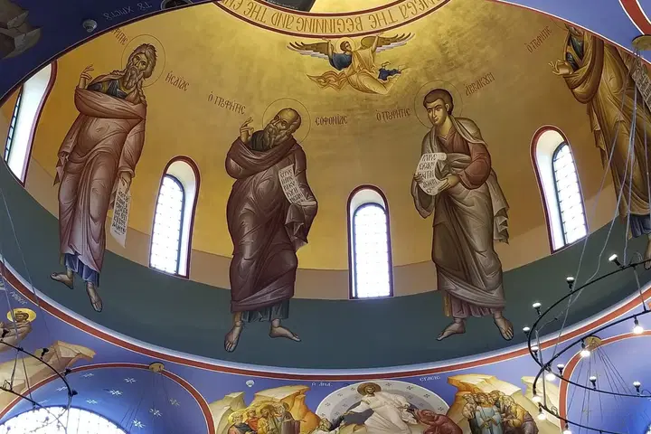 Holy Resurrection Greek Orthodox Church, Glen Head, NY — photo 5 of 18