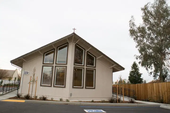 Holy Resurrection Romanian Orthodox Church, Antelope, CA — photo 2 of 11