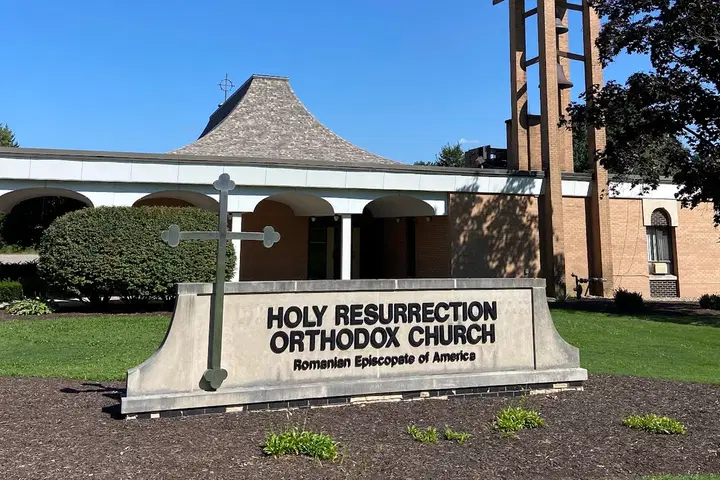 Holy Resurrection Romanian Orthodox Church, Warren, OH — photo 2 of 13