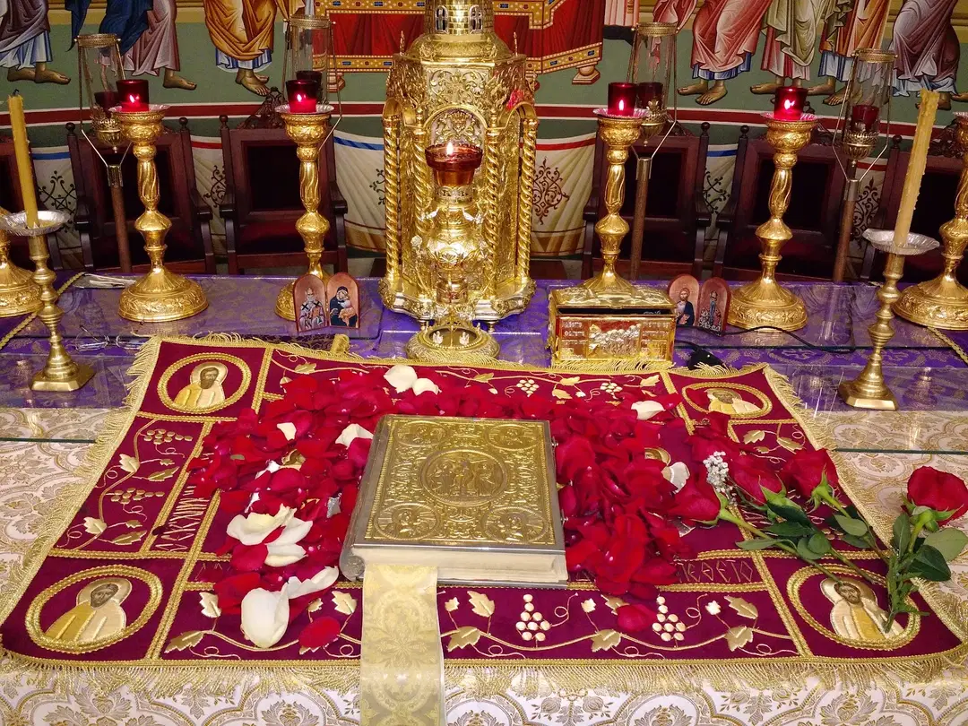 Holy Taxiarhai & St. Haralambos Greek Orthodox Church, Niles, IL — photo 17 of 20