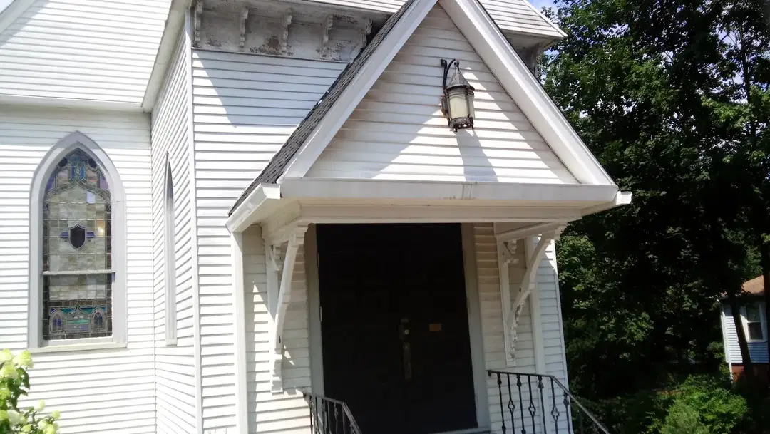 Holy Transfiguration Romanian Orthodox Church, Manchester, CT — photo 3 of 8