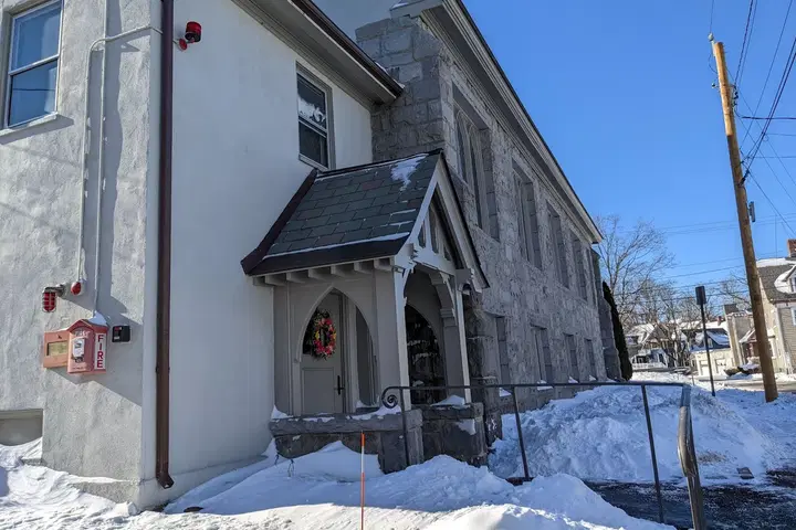 Holy Trinity Church, Concord, NH — photo 3 of 8