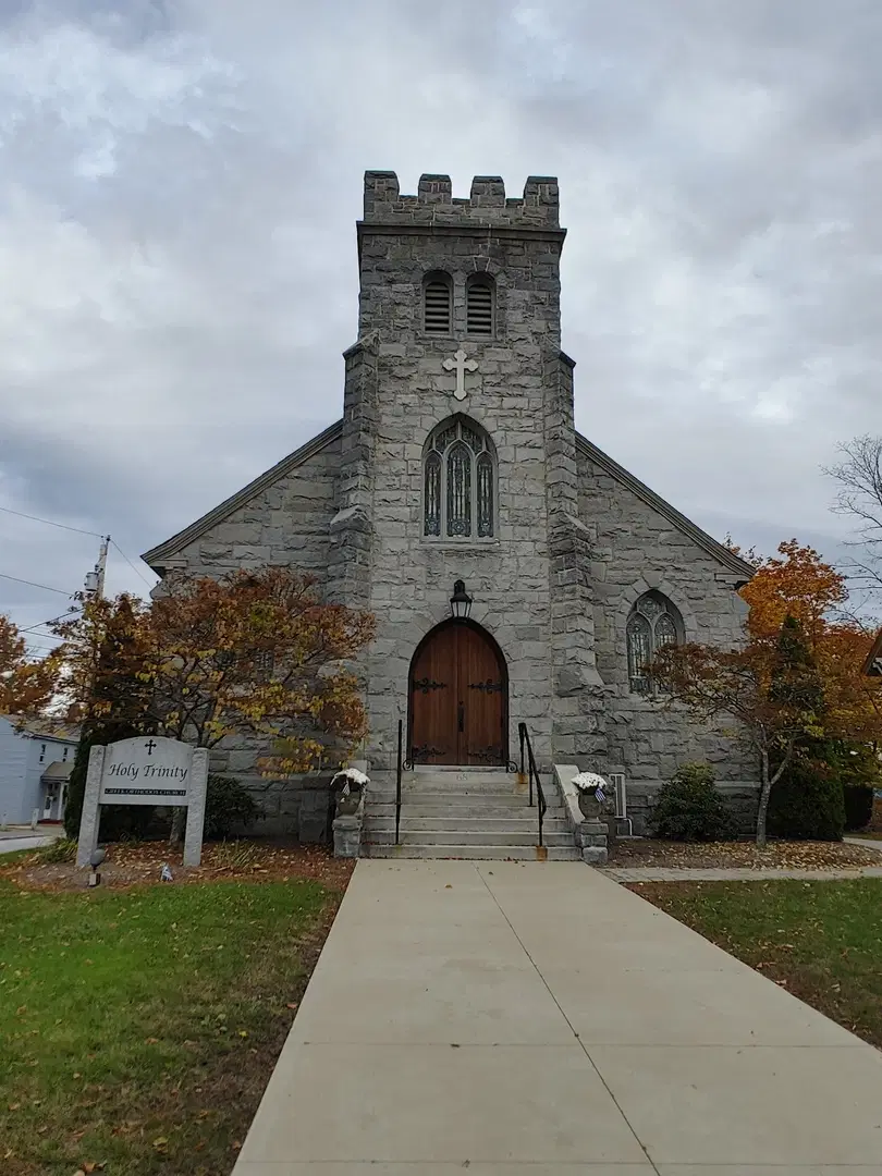 Holy Trinity Church, Concord, NH — photo 8 of 8