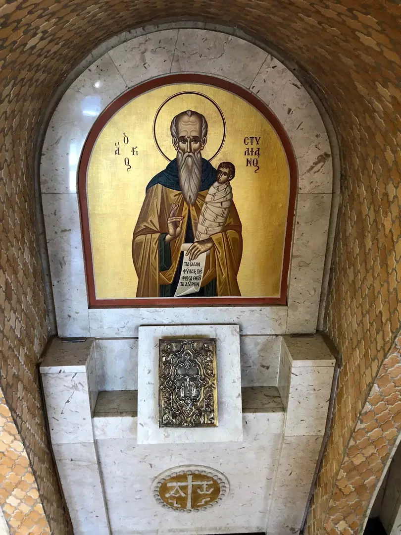 Holy Trinity Greek Orthodox Church, Bridgeport, CT — photo 12 of 16