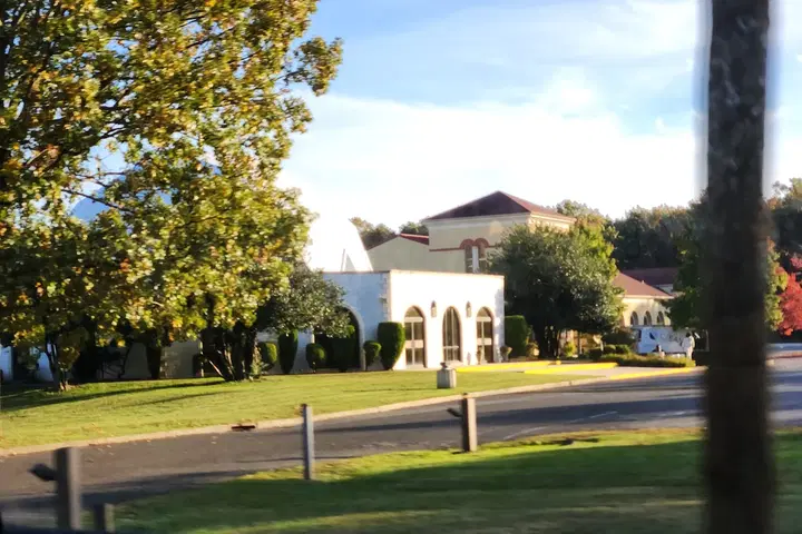 Holy Trinity Greek Orthodox Church, Egg Harbor Township, NJ — photo 2 of 14