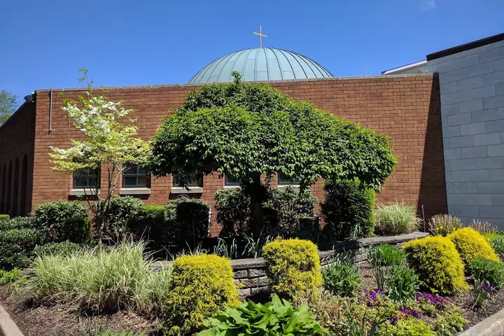 Holy Trinity Greek Orthodox Church, Hicksville, NY — photo 3 of 15