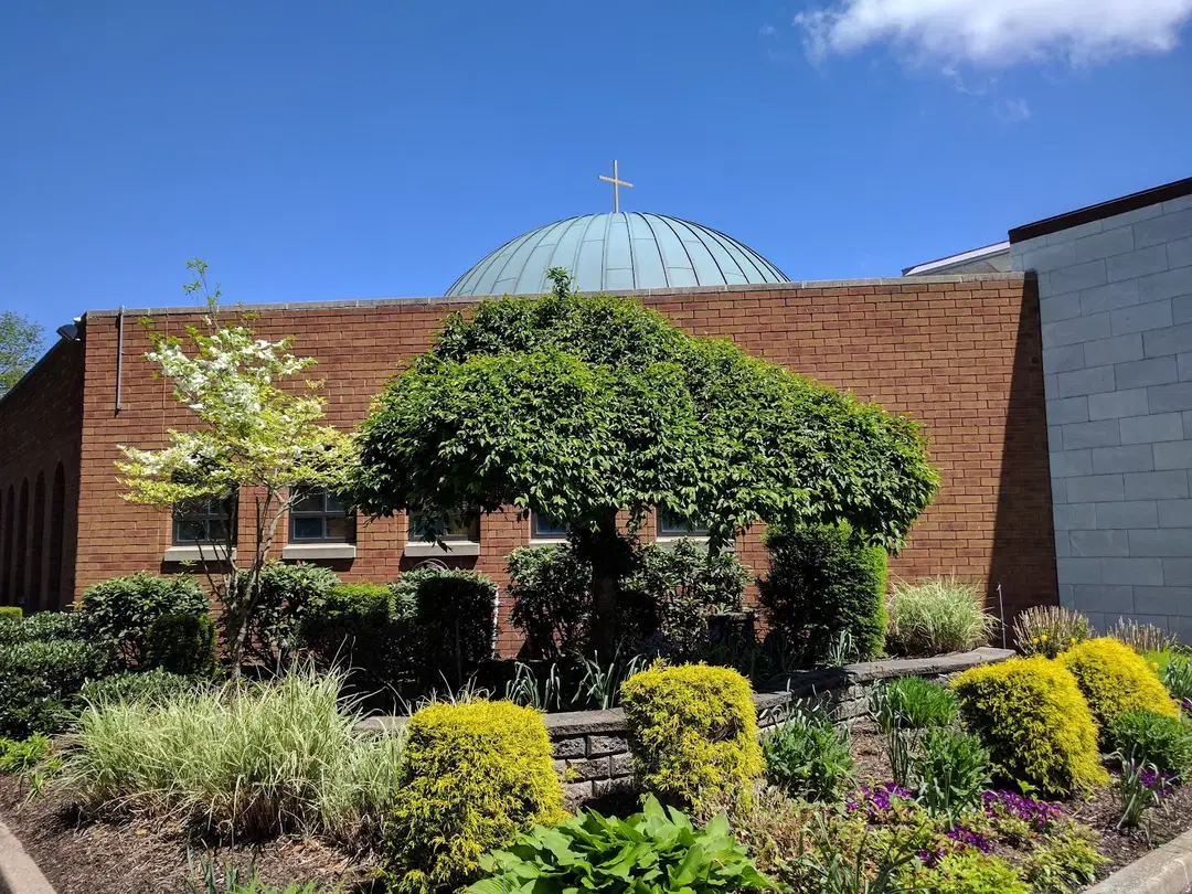 Holy Trinity Greek Orthodox Church, Hicksville, NY — photo 3 of 15