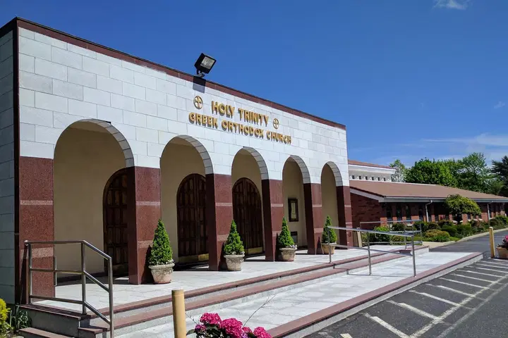 Holy Trinity Greek Orthodox Church, Hicksville, NY — photo 1 of 15