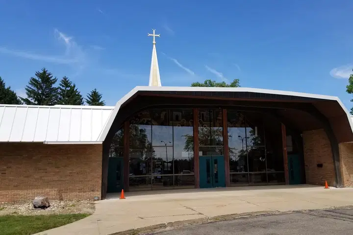 Holy Trinity Greek Orthodox, Lansing, MI — photo 4 of 7