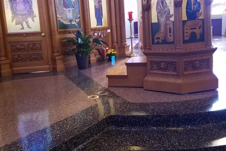 Holy Trinity Greek Orthodox, Sioux City, IA — photo 2 of 10