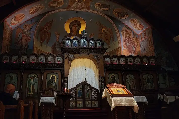 Holy Trinity Orthodox Church, East Meadow, NY — photo 2 of 12