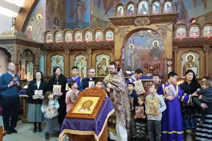 Holy Trinity Orthodox Church, East Meadow, NY — photo 4 of 12