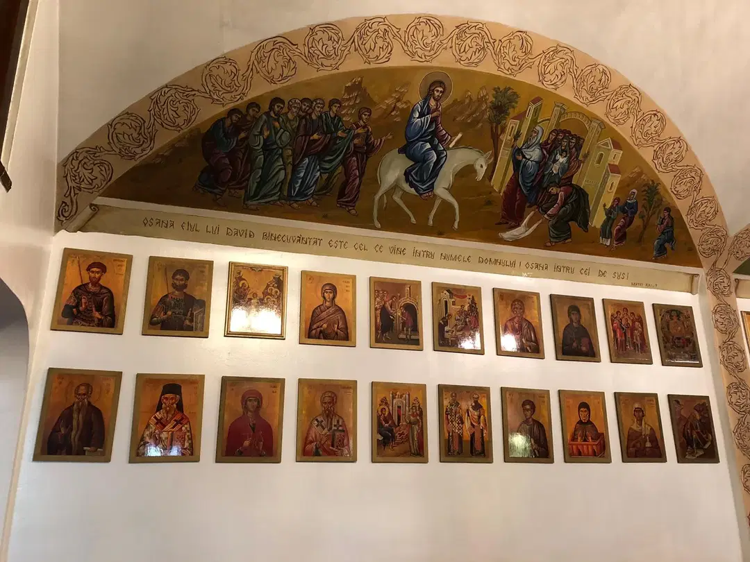 Holy Trinity Romanian Orthodox Church, Los Angeles, CA — photo 11 of 20